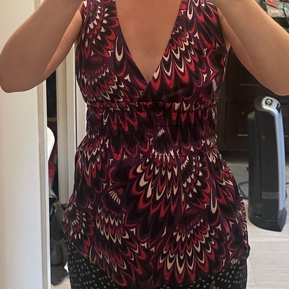 Fun patterned Trina Turk top - Picture 2 of 4